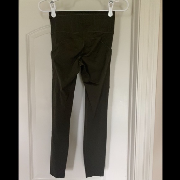 Lululemon Fast & Free 7/8 Tight II *Nulux 25", dark olive, size 4 - Picture 2 of 2